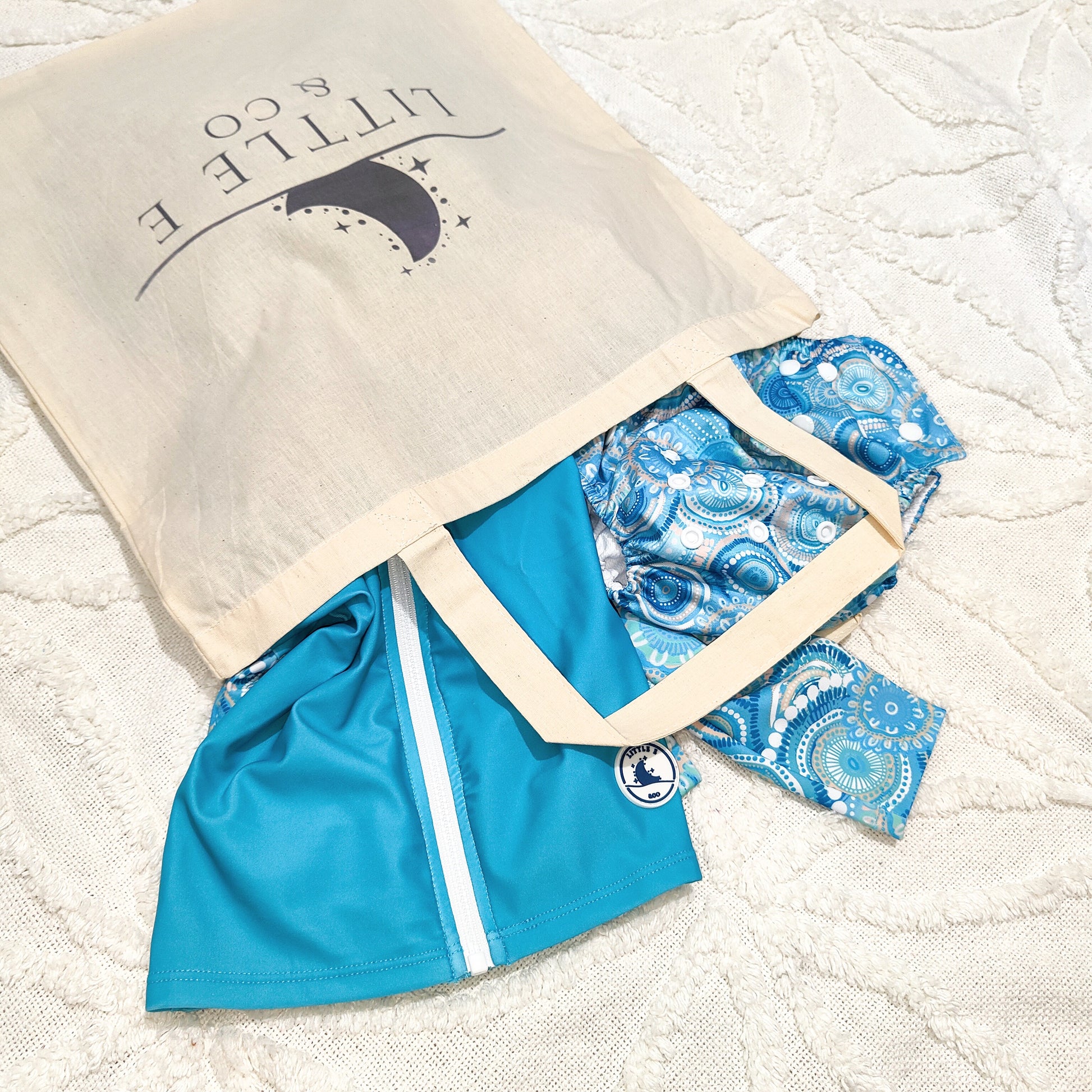 LITTLE E & CO - TOTE BAG FLAT LAY